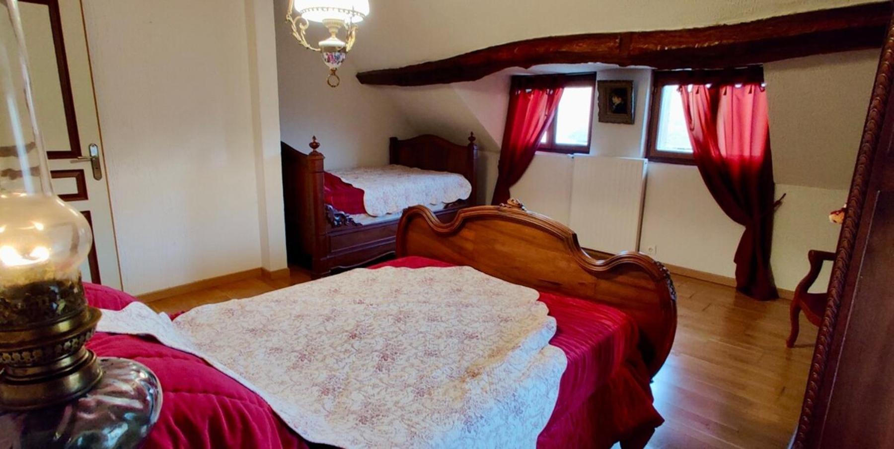 Charming In The Heart Of Burgundy *